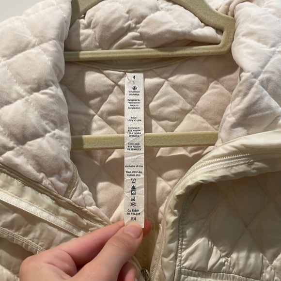 Lululemon Puffer Coat - Picture 7 of 11